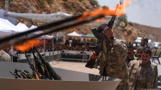 PKK, silahlarını yaktı: Geriye boşaltılacak kamplar kaldı