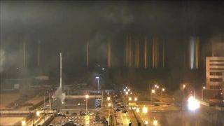 Ukrayna'daki Zaporijya Nükleer Santrali'nde bulunan destek tesisi vuruldu