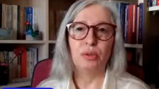 Başörtüsünü çıkaran Berrin Sönmez: İçsel direnişimi sergiliyorum