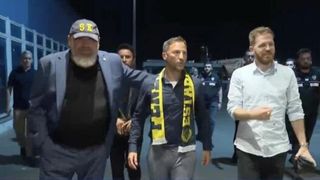 Fenerbahçe'nin anlaşmaya vardığı Domenico Tedesco, İstanbul'a geldi