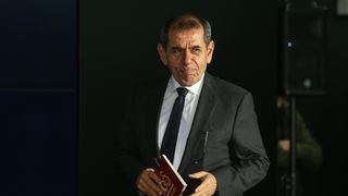 Dursun Özbek'ten Sadettin Saran'a tebrik telefonu