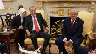 Donald Trump'tan Cumhurbaşkanı Erdoğan'a övgüler: Saygı duyuyorum