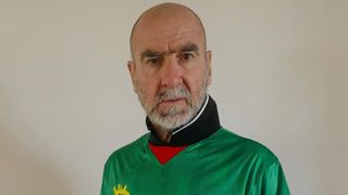 Eric Cantona'dan Filistin'e destek forması