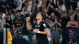 Kenan Yıldız, Türk futbol tarihinin en değerli ismi oldu