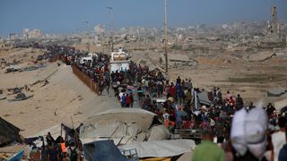 Gazze'de ateşkes yürürlüğe girdi: Filistinlilerin kuzeye dönüşü sürüyor