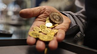 Altın, haftaya rekorla başladı