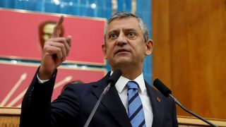 Özgür Özel'den hükümete tehdit: Sizi  yargılayacağız