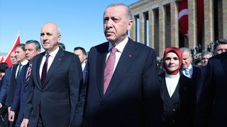 Cumhurbaşkanı Erdoğan Anıtkabir'de