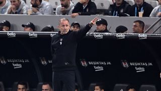 Sergen Yalçın, Beşiktaş’ın başında Fenerbahçe’ye ilk kez yenildi