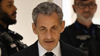 Fransa'nın eski lideri Sarkozy'e tahliye