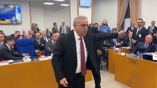 CHP’li Hasan Ufuk Çakır'dan Halk Tv’ye ve partisinin vekillerine protesto