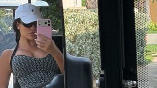 Ronaldo'nun nişanlısı Georgina Rodriguez'den yeni kareler! Minik bikinisiyle sahilde koştu