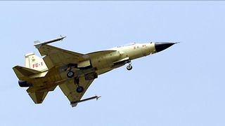 Çin savaş uçaklarından Japon askeri jetlerine radar kilidi