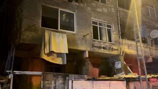 İstanbul Pendik'te yangın çıkan evde 3 çocuk öldü