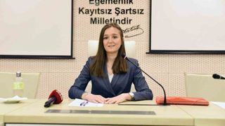 Manisa'nın Şehzadeler Belediye Başkanı Gülşah Durbay entübe edildi