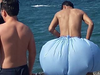 Büyükada'da naylon poşetle denize girdiler