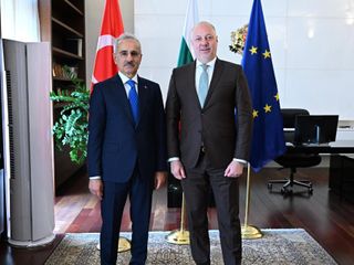 Abdulkadir Uraloğlu, Bulgaristan Başbakanı Jeliazkov ile görüştü