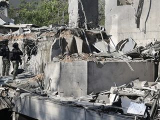 İsrailli bakan, İran füzelerinin hastaneye isabet etmesine tepki gösterdi