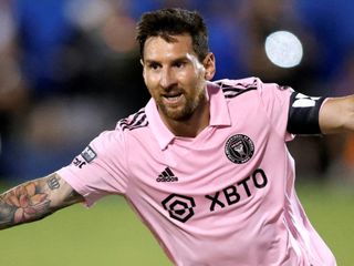 Futbolseverler müjde! Lionel Messi'nin maçı şifresiz yayınlanacak