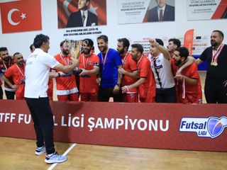 TFF Futsal Ligi'nde şampiyonluğa Vangölü Sportif Faaliyetler ulaştı