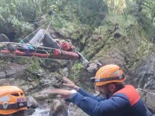 Bursa'da protez ayağı çıktı, Uludağ eteklerinde mahsur kaldı