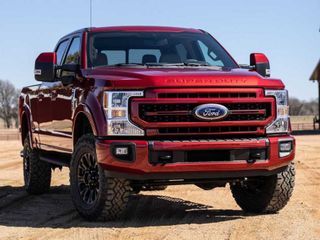 Fren ve koltuk sorunu var: Ford, 330 binden fazla aracını geri çağırıyor