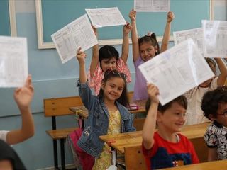 Yaz tatili başlıyor: 20 milyon öğrenci karnelerini alacak