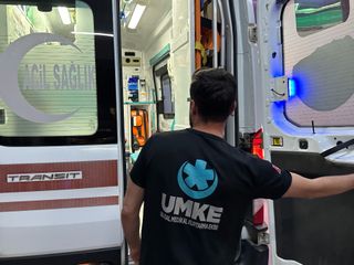 Adıyaman'da oğluna engel olmak isterken silahla kazara vuruldu
