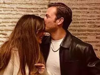 Tolga Sarıtaş eşi Zeynep Mayruk'la Newyork'ta! Eşinden hamilelik pozu da geldi