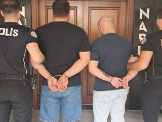Kocaeli'de çok sayıda uyuşturucu hapla yakalanan 2 kişi tutuklandı