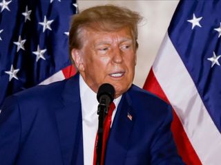 Trump, Fed Başkanı Powell'ı hedef aldı