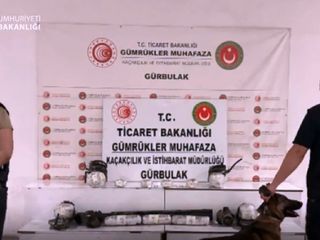 Ağrı sınırında 1 ton uyuşturucu madde ele geçirildi