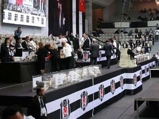 Beşiktaş'ta olağanüstü genel kurul toplantısı
