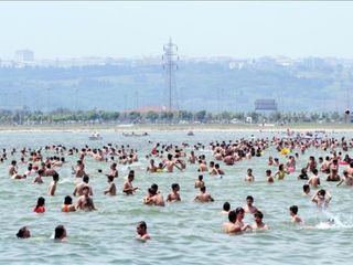 İstanbul'da 97 nokta yüzme alanı olarak belirlendi
