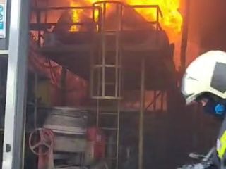 Kocaeli'de fabrikada yangını