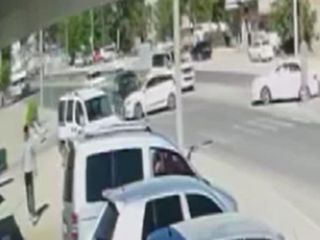 Adıyaman'da otomobiller çarpıştı: 4 kişi yaralandı