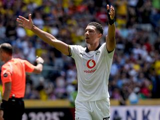 Borussia Dortmund, Mamelodi'yi mağlup etti