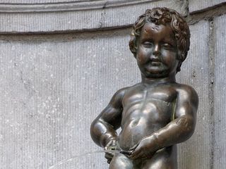 Galatasaray'ın 5 yıldızlı forması Brüksel'in simgesi Manneken Pis'e giydirilecek