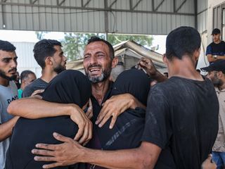 İsrail'in Gazze Şeridi'ni hedef almaya devam ediyor: 5 ölü