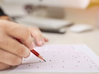 YKS'nin üçüncü oturumu Yabancı Dil Testi başladı