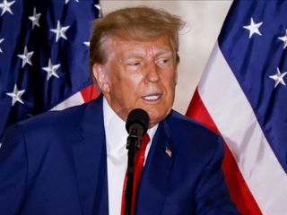 Trump: "(İran saldırısı) Bombayı ellerinden aldık"