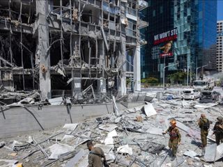 Fransa, İngiltere ve Almanya'dan İran'a çağrı