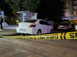 Bursa’da park halindeki otomobil kurşunlandı