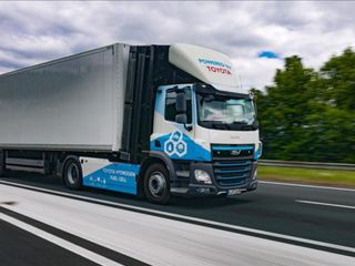 Toyota, hidrojen yakıt hücrelerini ağır araçlara getirdi