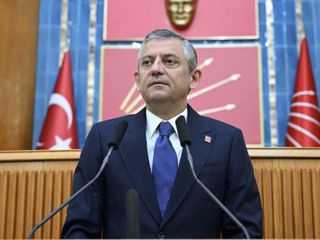 Özgür Özel'den Kılıçdaroğlu'nun avukatına tepki: Parasını kestim, düşmanlık yapıyor