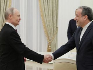 Abbas Arakçi, Vladimir Putin ile bir araya geldi