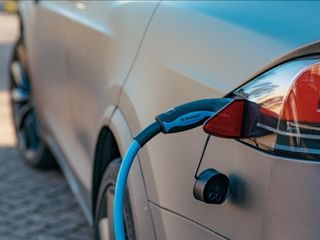 Elektrikli otomobil reklamlarına tüketiciyi yanıltma cezası: 141,1 milyon lira