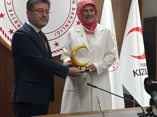 İbrahim Yumaklı: Bir ünite kan bağışlayan gönüllüler adına 3 fidan dikeceğiz