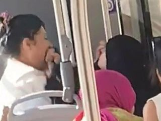 Denizli'de otobüste başörtülü kadına saldırı: Adli kontrolle serbest bırakıldı