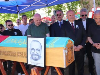 Yapımcı Ahmet Selim Tuncer gözyaşları içinde uğurlandı
